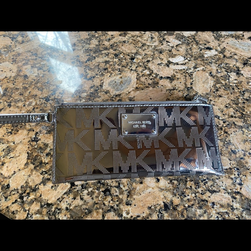 Michael Kors wristlet
